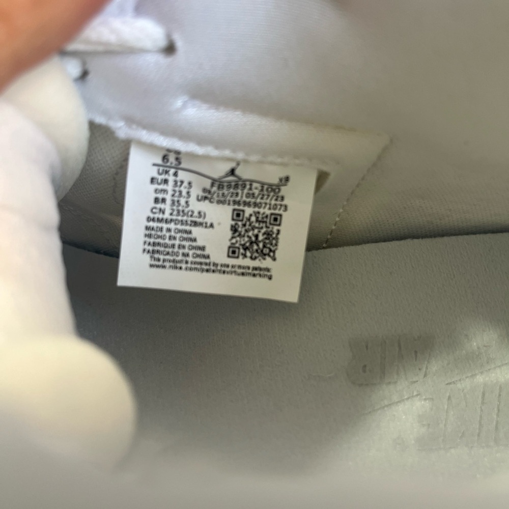 Nike Jordan 1 MM High White Pure Platinum Women's Shoe Size 6.5 FB9891-100​​ - Picture 10 of 11